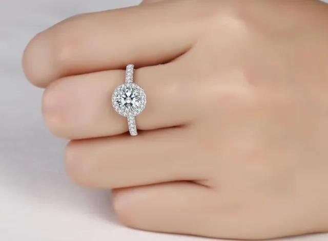 黄钻和珍珠哪个更保值,黄钻和白钻哪个戴上好看