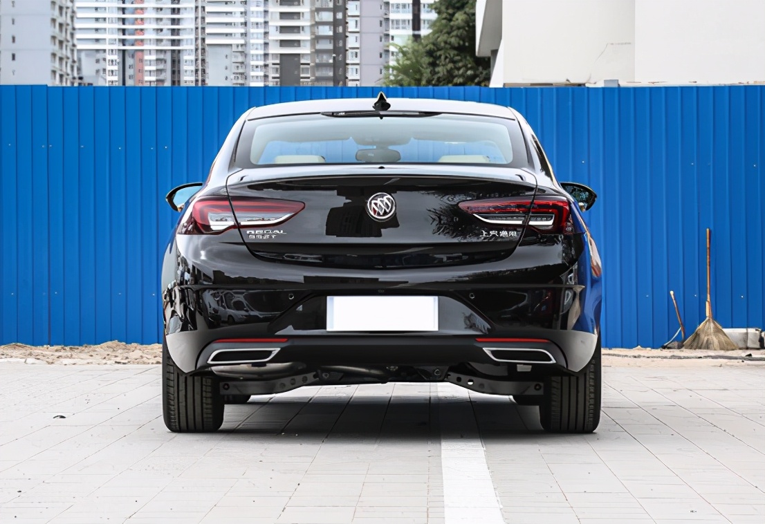 别克君威1.5t油耗真实油耗多少,2018年君威1.5t8万km能不能买