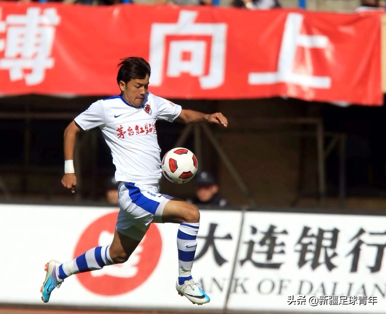 迪力木拉提上海足球,中国足球运动员迪力木拉提