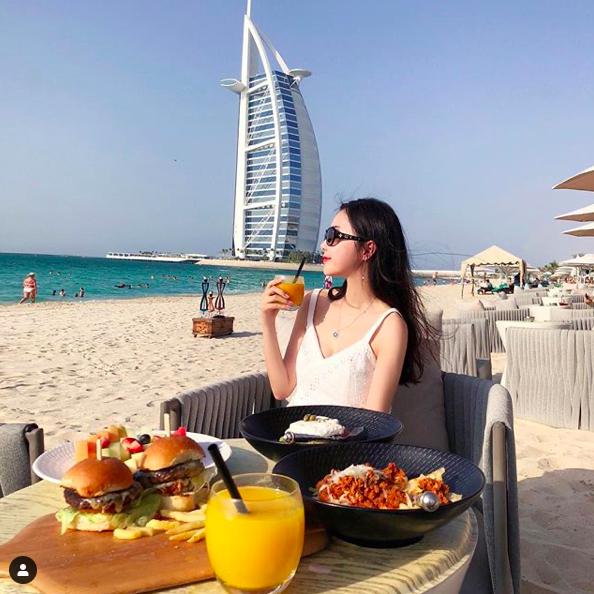 从1200元仿牌到14万爱马仕铂金包！潘玮柏女友的豪门贵妇晋级之路