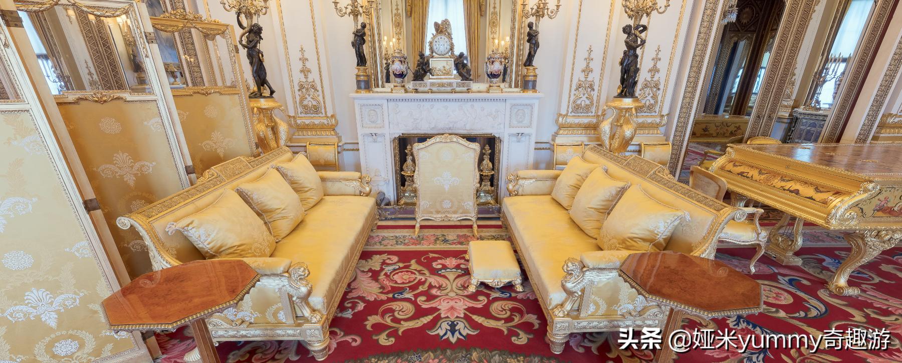 白金汉宫是女王的宫殿吗,伊丽莎白二世白金汉宫阳台