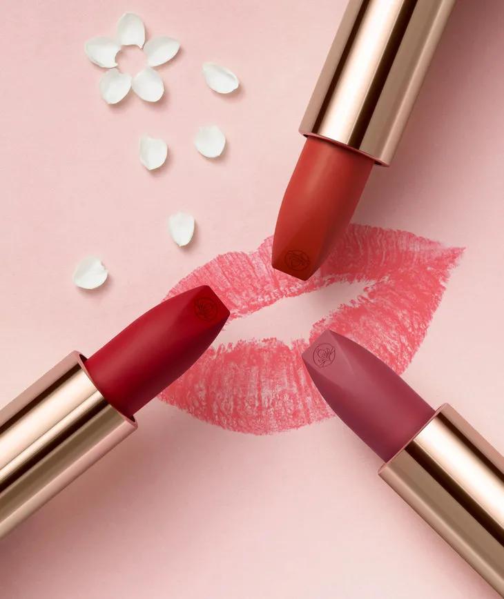 真正的口红造型,国风口红什么颜色好