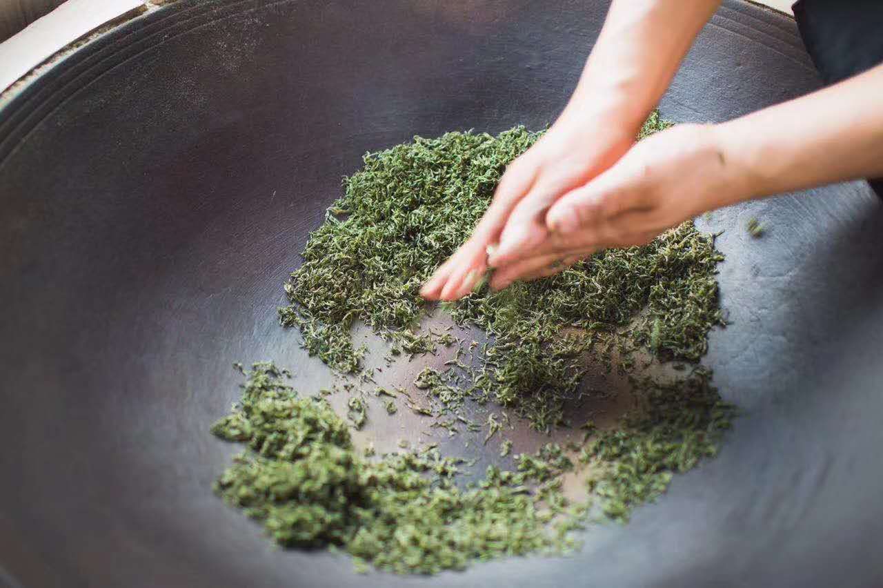 绿茶的味道怎么分辨好坏,绿茶什么汤色最好