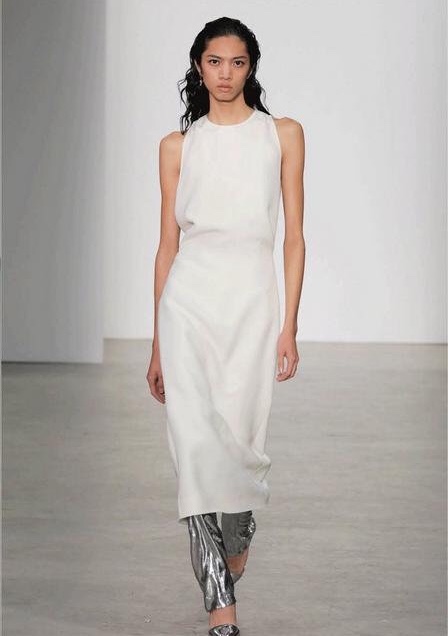 完美通勤穿搭｜18个性冷淡风极简主义品牌