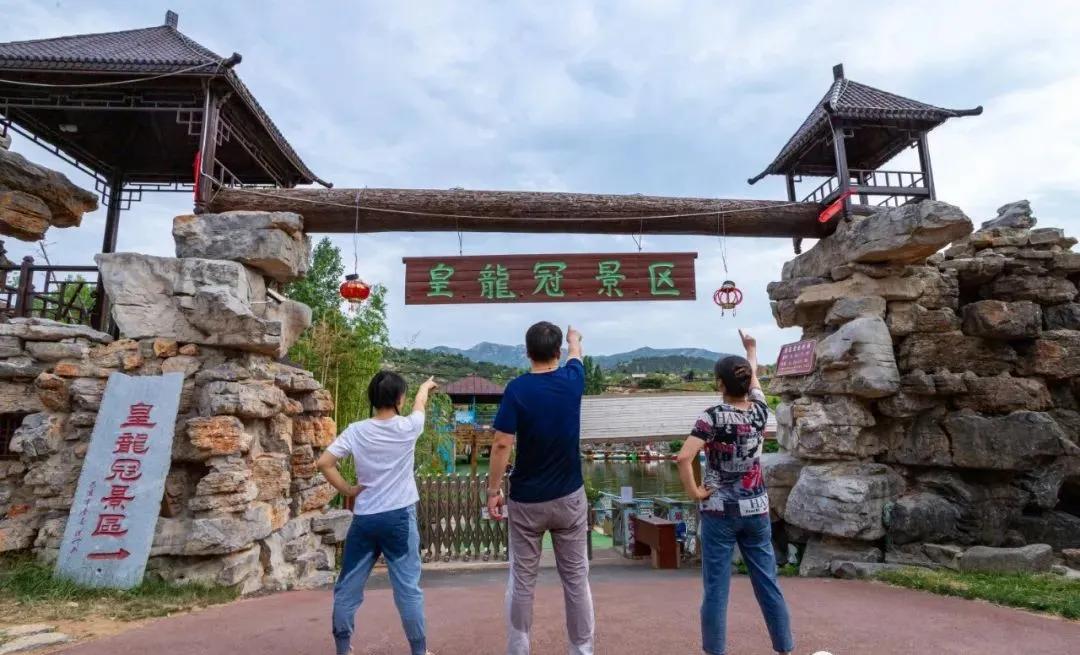 带你峡谷漂流感受一下夏天的气息,端午游玩清凉谷踏浪漂流清凉一夏