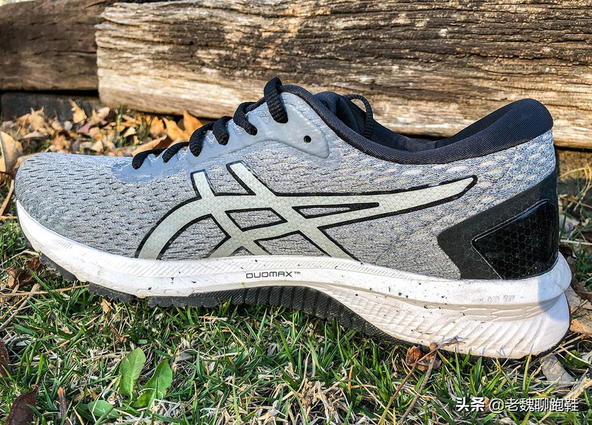 最值得买的跑鞋性价比高超好驾驭,最值得入手的5款跑鞋