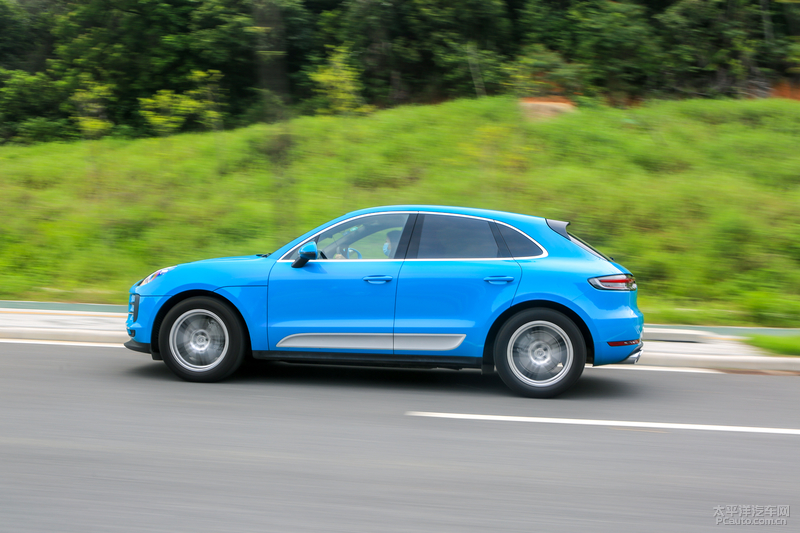 2019款保时捷macans运动suv之选 (2022款保时捷macan s深度试驾2.9t)