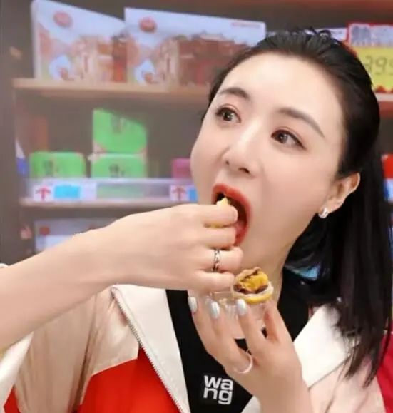 吴昕直播间卖衣服,吴昕直播卖货杜海涛