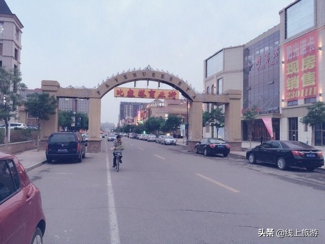 呼和浩特美食街推荐便宜好吃,内蒙古呼和浩特附近美食