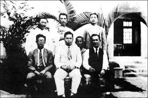 对鲁迅有巨大影响的三个人,被称为台湾鲁迅