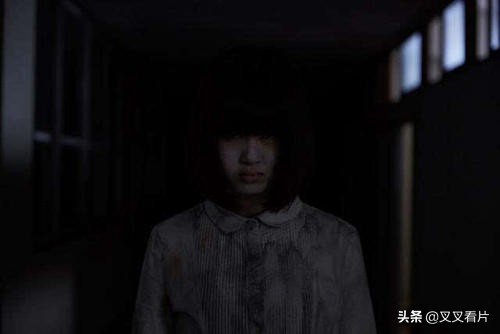 《鬼片逃生大全》:4招教你搞定《咒怨》《山村老尸》里的恶鬼