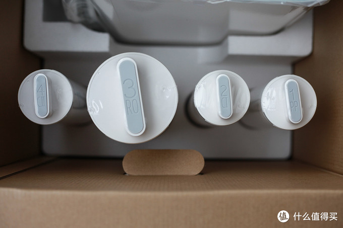 道尔顿净水器和小米净水器哪个好,小米净水器一年的费用