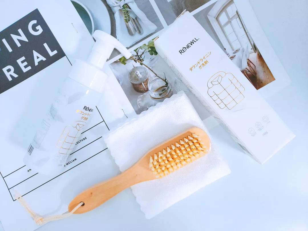 羽绒服脏了千万别丢,羽绒服脏了不洗怎么擦干净