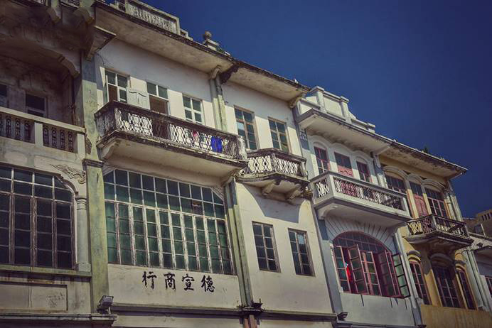 全新一代瑞虎8穿越剑门关,全新一代瑞虎8十万人百城公测