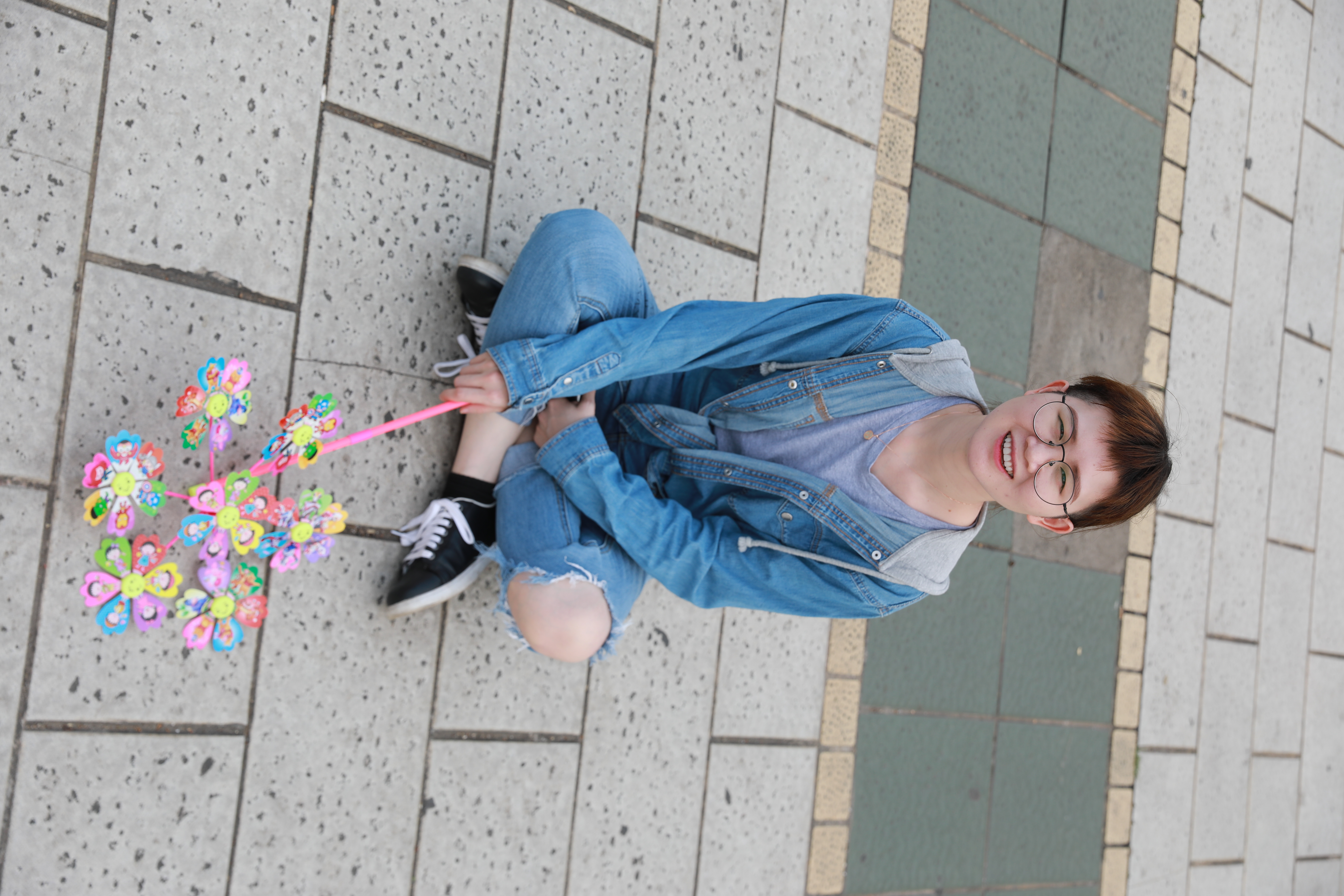 尼康单反相机黑边怎么消除,怎么解决索尼相机颜色偏黄