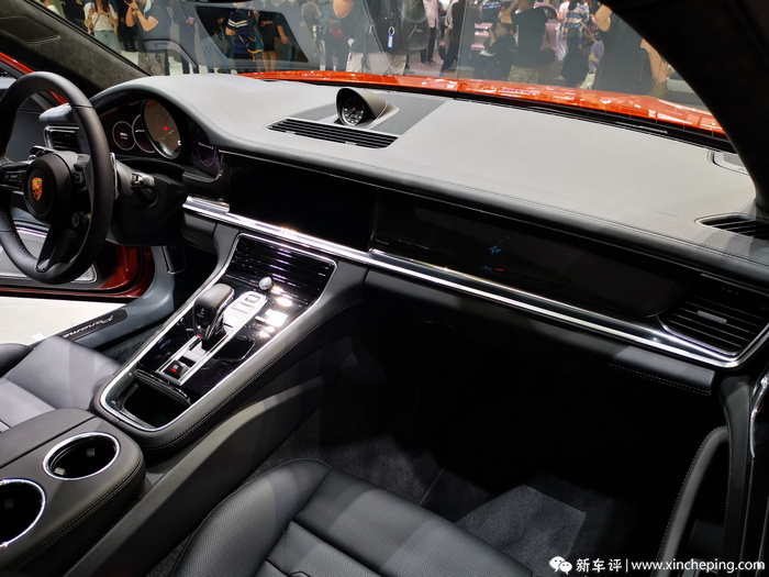 吉利星瑞和高尔夫8哪个更值得买,高尔夫和星瑞