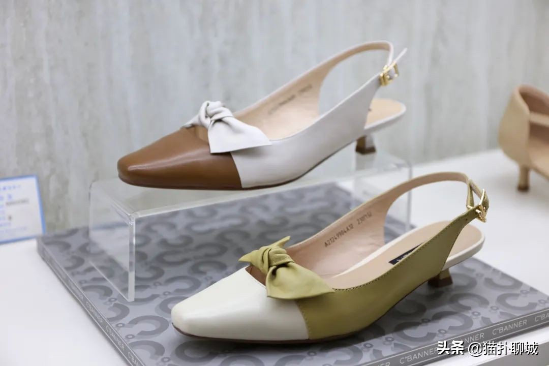 鞋子春天新款女鞋小白鞋,春夏秋都可以穿的小白鞋