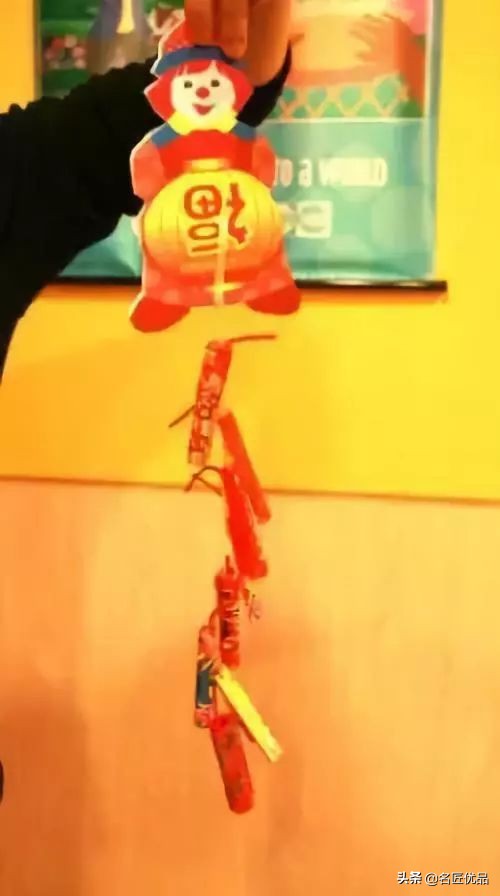 元旦手工彩纸鞭炮,元旦节手工鞭炮