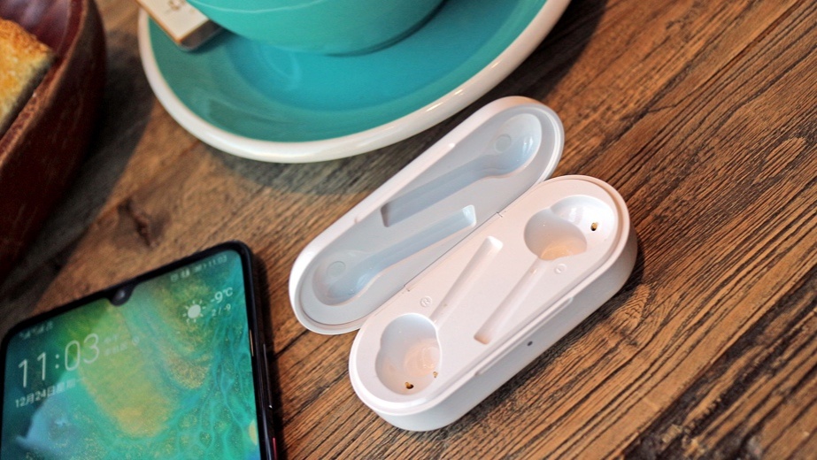 荣耀蓝牙耳机flypods3与青春版,荣耀flypods青春版蓝牙耳机怎么样