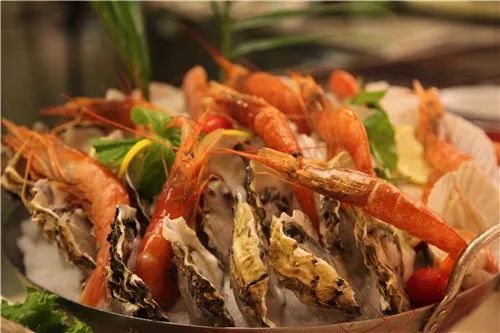 北京西国贸大酒店亚洲美食节自助晚餐139元1大1小，.上百种类菜品