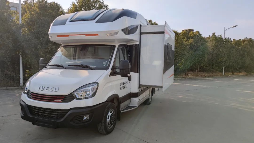 电力升级全新登场！|德兴大熊座为「精致、实用」代言