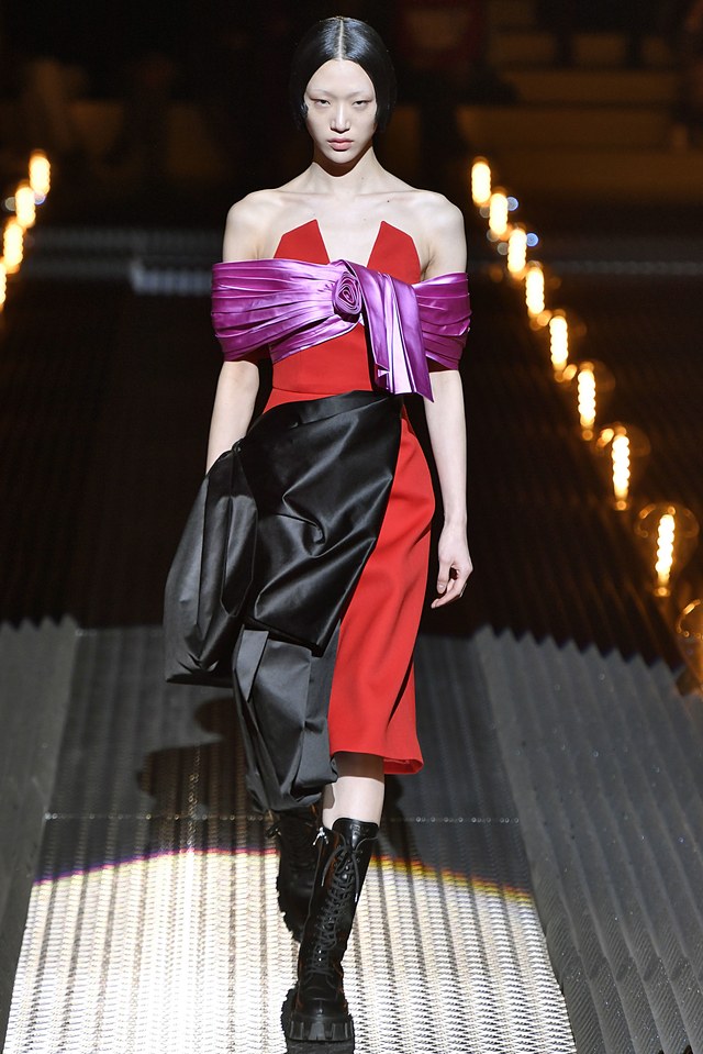 普拉达prada靴子测评,prada普拉达爆款女靴