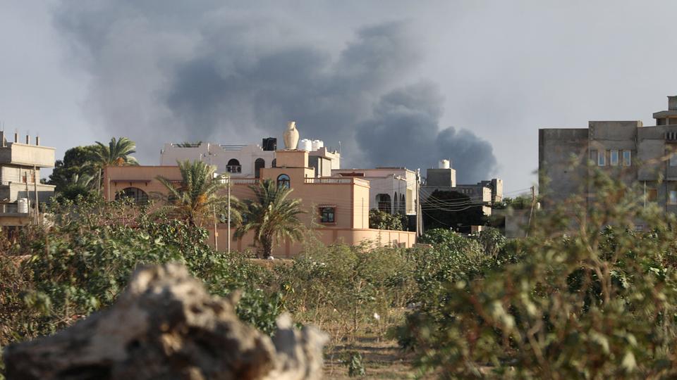 法军特种兵秘密干掉了国民军战机法国网友却点赞利比亚监狱*动暴**