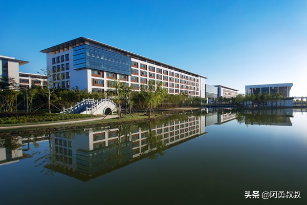 江苏省昆山中学官网,昆山文峰高级中学怎么样