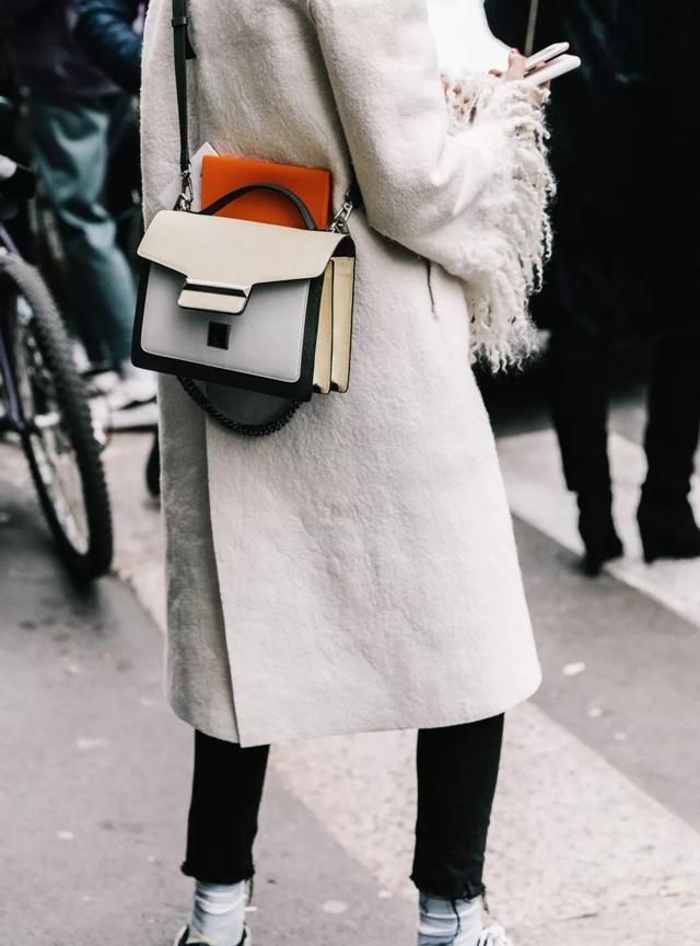 露脚踝袜,今冬不流行露脚踝了露袜才更时髦