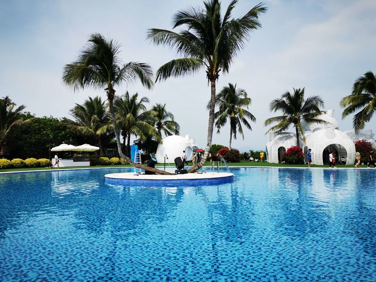 三亚冲浪旅行攻略,去三亚旅游看海