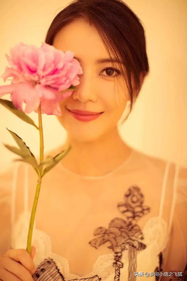 李佳琦连线高圆圆,李佳琦高圆圆直播视频回放