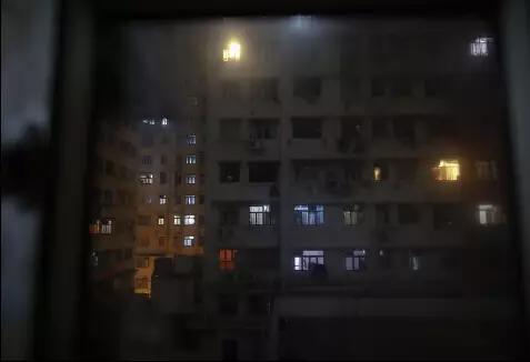 香港蜗居生活惊呆澳媒,香港人的蜗居真实生活
