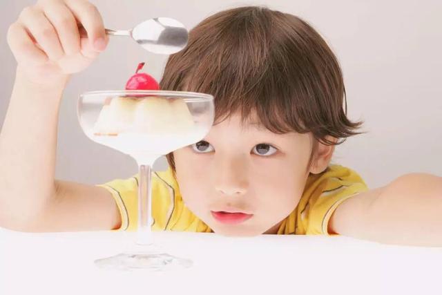 孩子上幼儿园生病妈妈焦虑,孩子上幼儿园反复生病我崩溃了