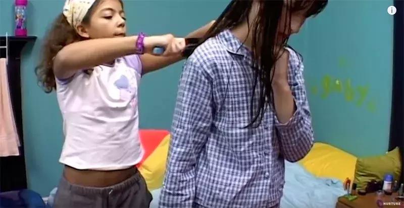 没有大人管的小孩子,没有大人管的孩子