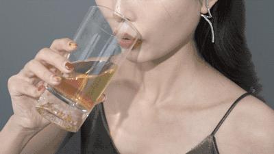 真正的口红造型,国风口红什么颜色好