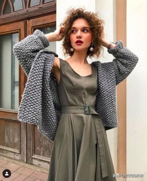 个子小+头大，学她这样扬长避短、玩转优雅，照样迷人