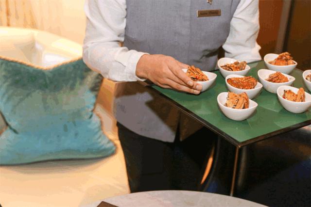 坐拥500万英镑艺术品!自助晚餐云集4家餐厅精华菜!