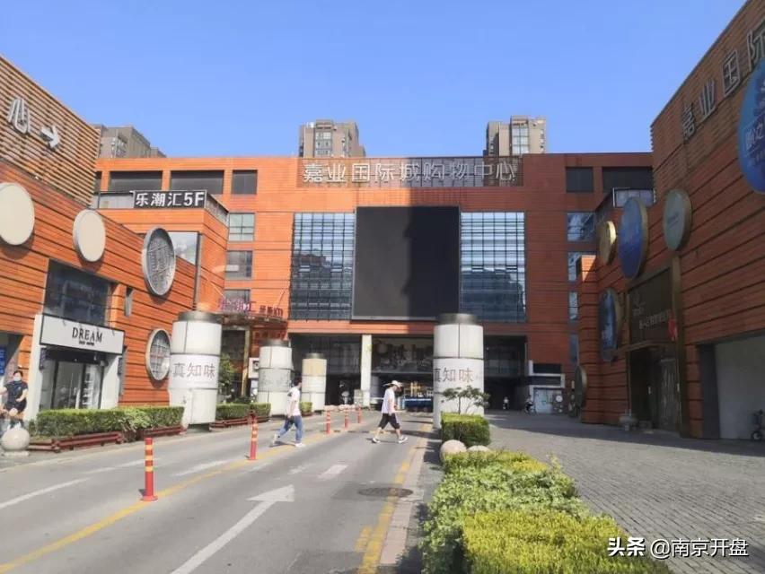 开了10年商场倒闭了吗,开了十年的店即将关闭感慨