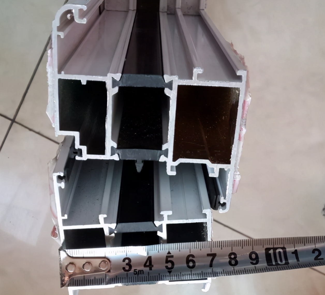 如何选择断桥铝才不会被坑,断桥铝怎么选价格要多少