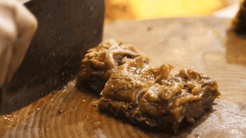 麦地这家“小香港”，藏着45年的正宗港味！一到饭点就满座.