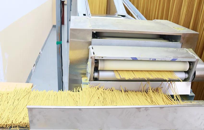 贵州毕节威宁的苦荞面,荞面有机杂粮面