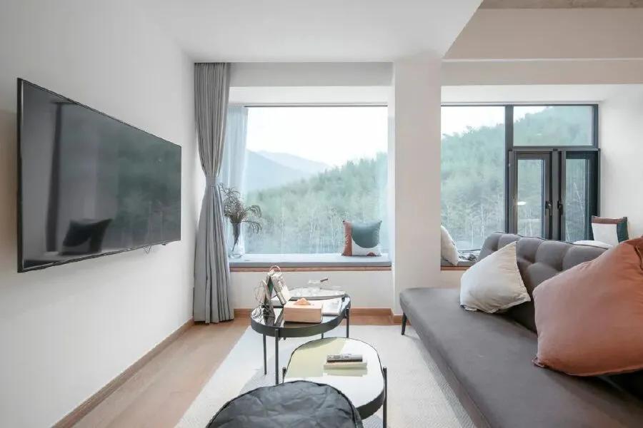 吹过「民宿」的晚风，许你一场野奢山村的美梦