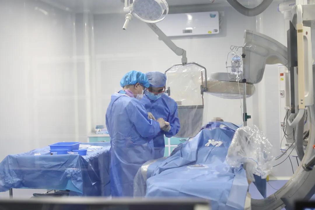 dsa动脉血管灌注栓塞术可靠吗,介入栓塞和灌注化疗