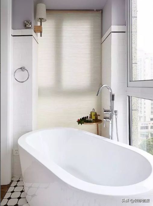 阳台改卧室装修效果图小户型,卧室通阳台推拉门还是改窗户好