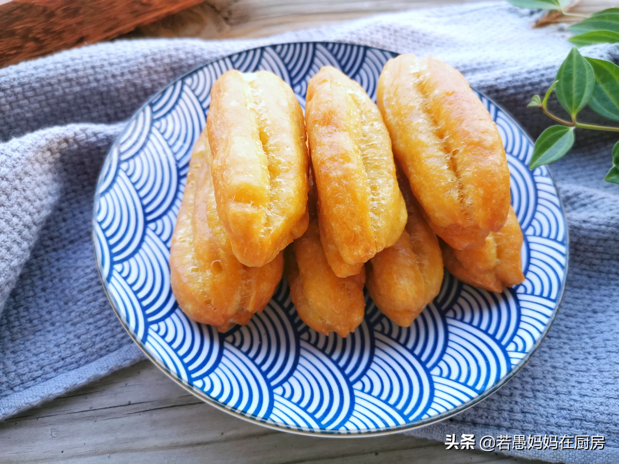 炸油条用酵母粉和苏打粉,油条用酵母粉和泡打粉哪个好