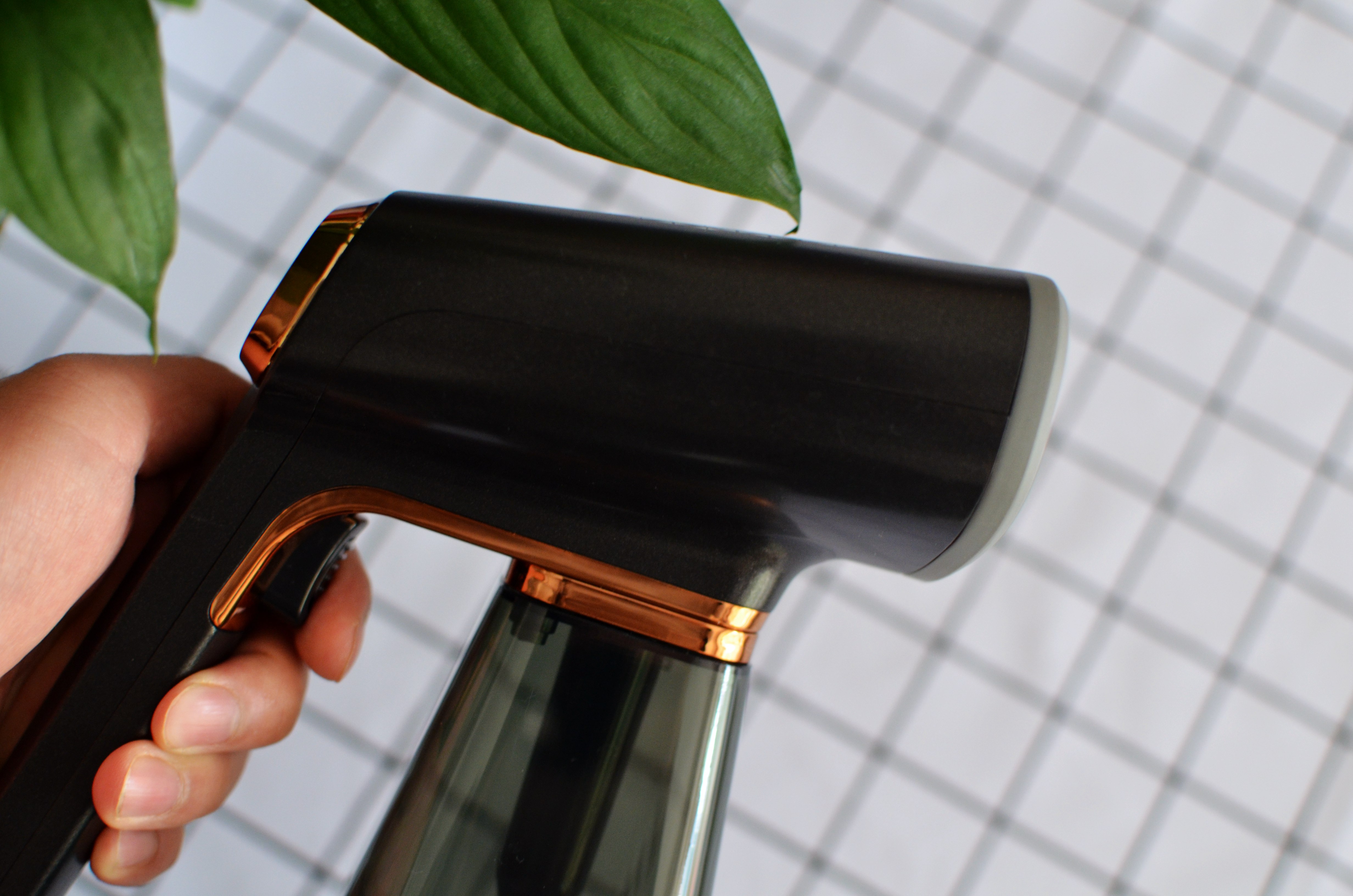 售价399元!卓力出品,熨烫+高温消毒,衣未挂烫机体验