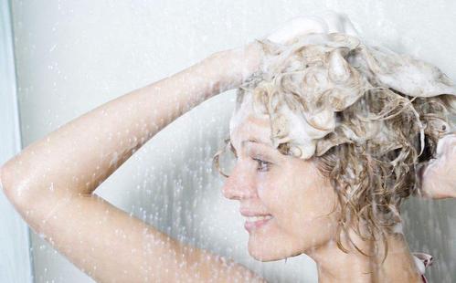 根治头皮脂溢性皮炎的最佳方法,正确治疗头皮脂溢性皮炎的方法