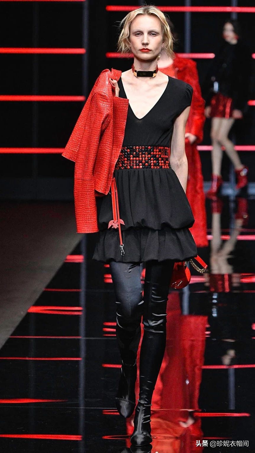 带你走上时尚前沿,鳄鱼皮纹如何穿搭