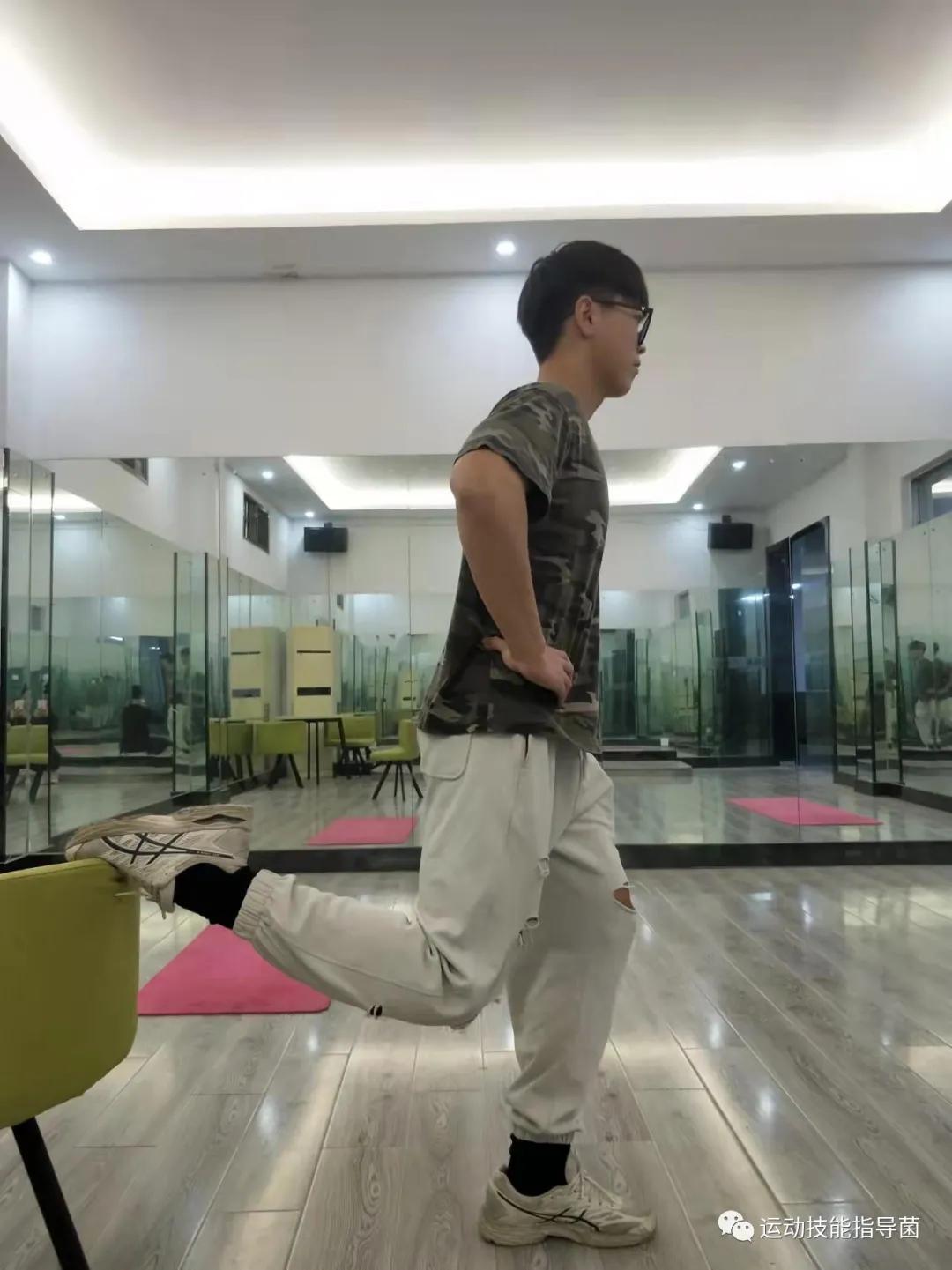 跑步时小腿痛你注意到了吗,跑步小腿肌肉痛快速缓解方法