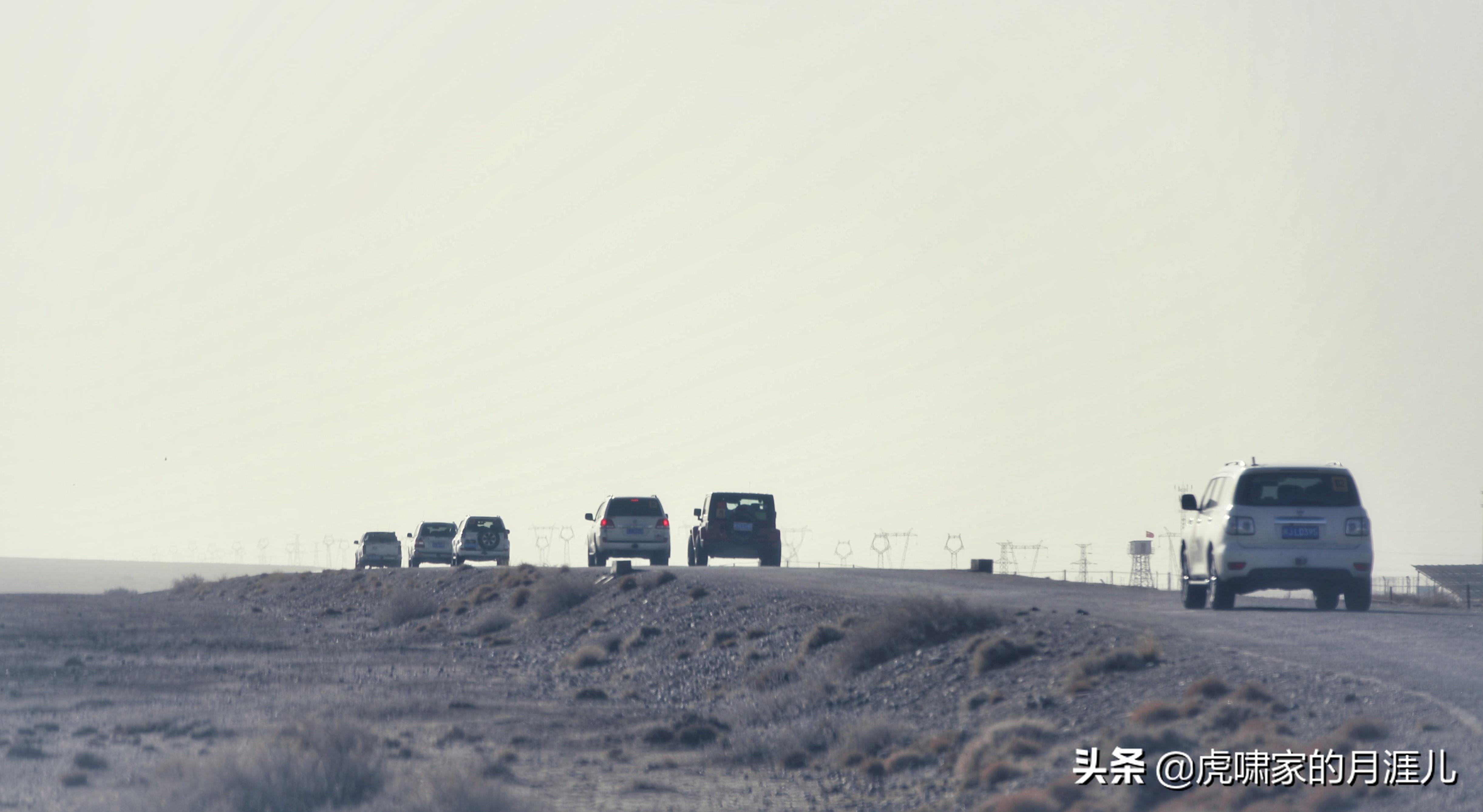 青海记忆丨自驾经过迷离的柯柯盐湖，在小柴旦湖的清冷之美中晨练